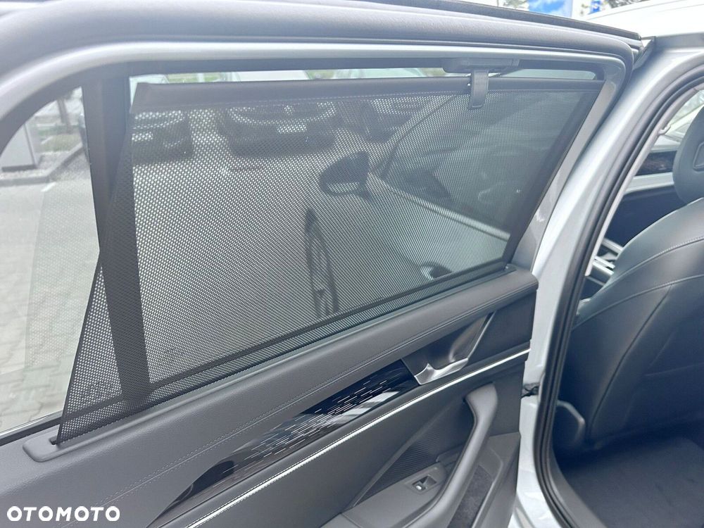 Volkswagen Passat - 11