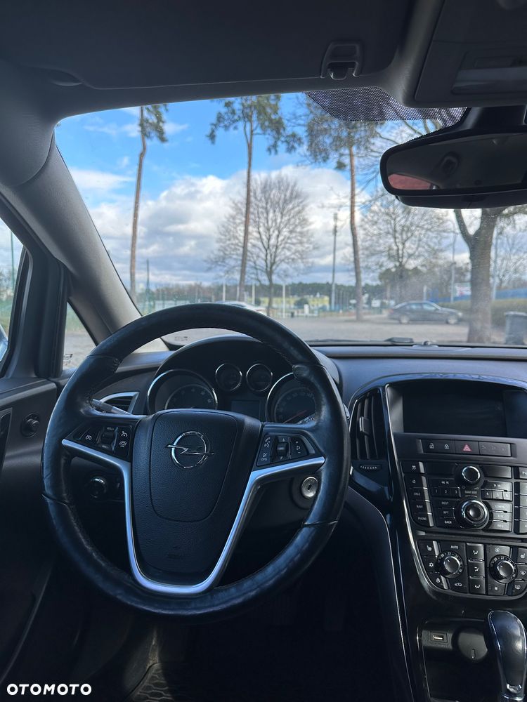 Opel Astra 1.4 T Cosmo - 18