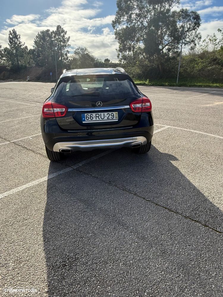 Mercedes-Benz GLA 180 CDI - 4