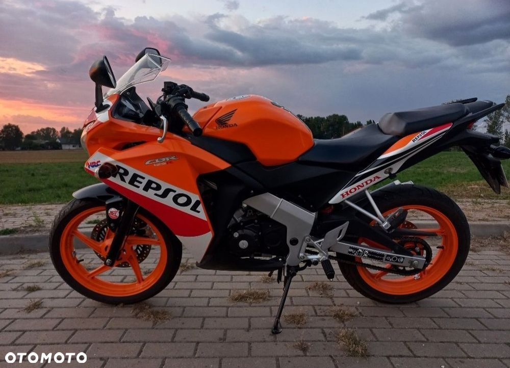 Honda CBR - 3