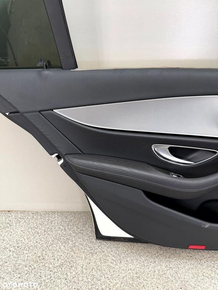 MERCEDES E KLASA 213 SEDAN DRZWI LEWE TYLNE 799 BIAŁY - 11