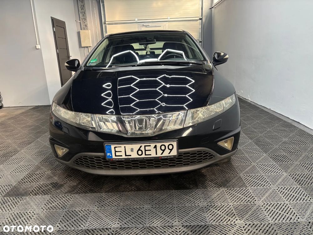 Honda Civic 1.8 Executive - 2