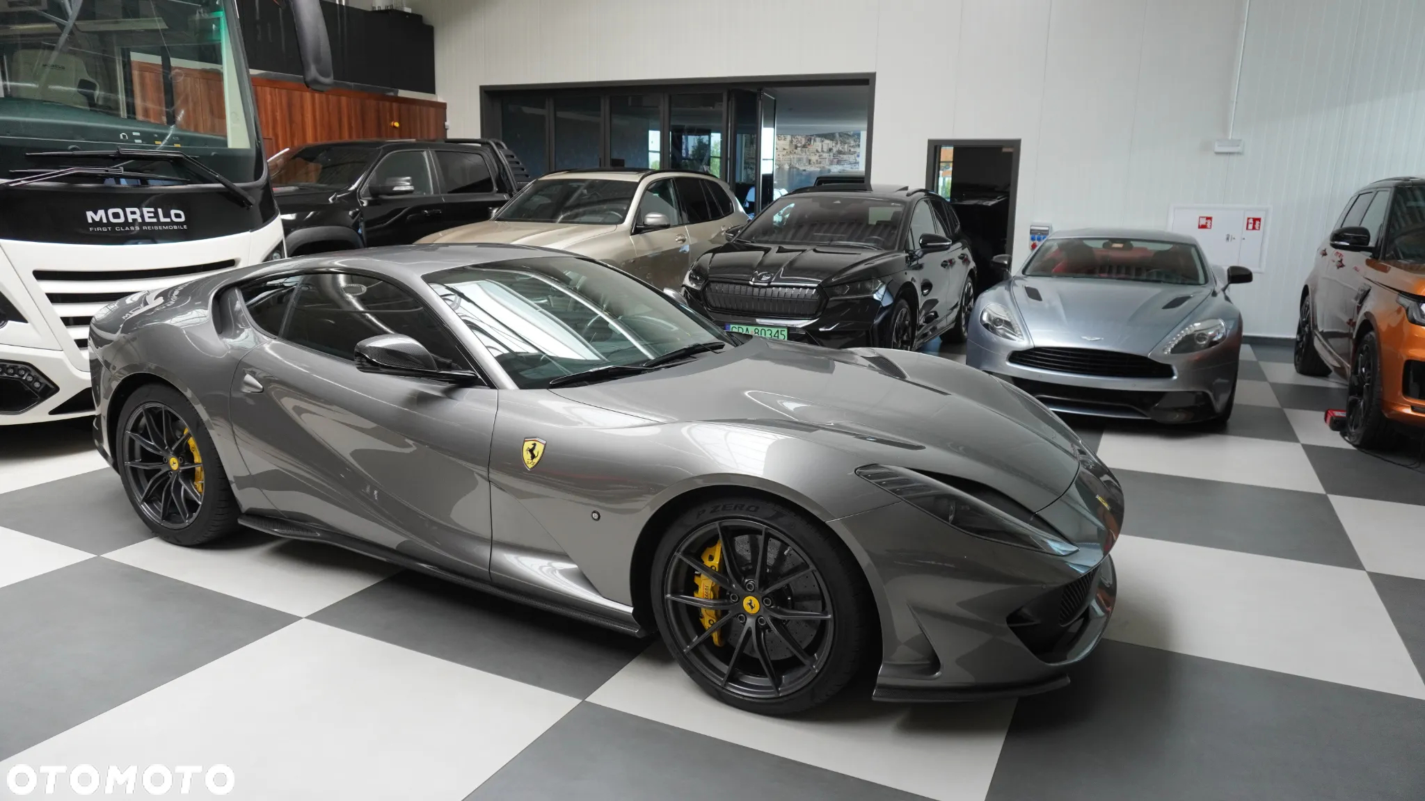 Ferrari 812 Superfast - 2