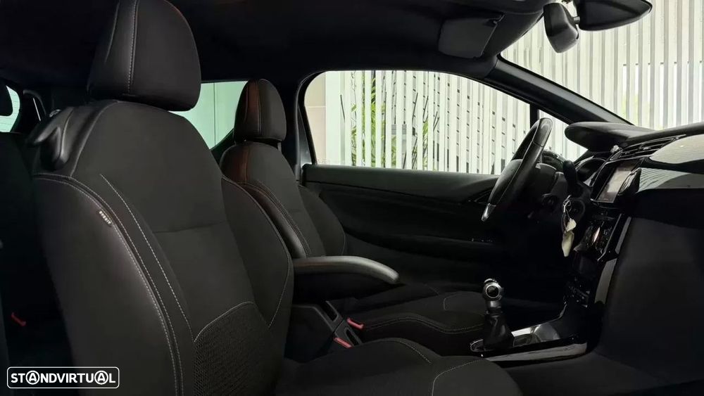 DS DS3 PureTech 110 Start & Stop So Paris - 23