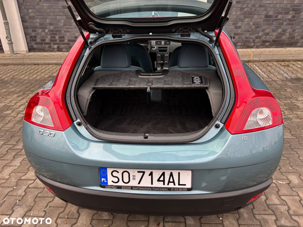 Volvo C30 1.8 Momentum - 26
