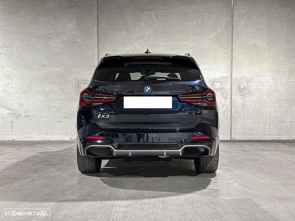 BMW iX3 M Sport Impressive - 24