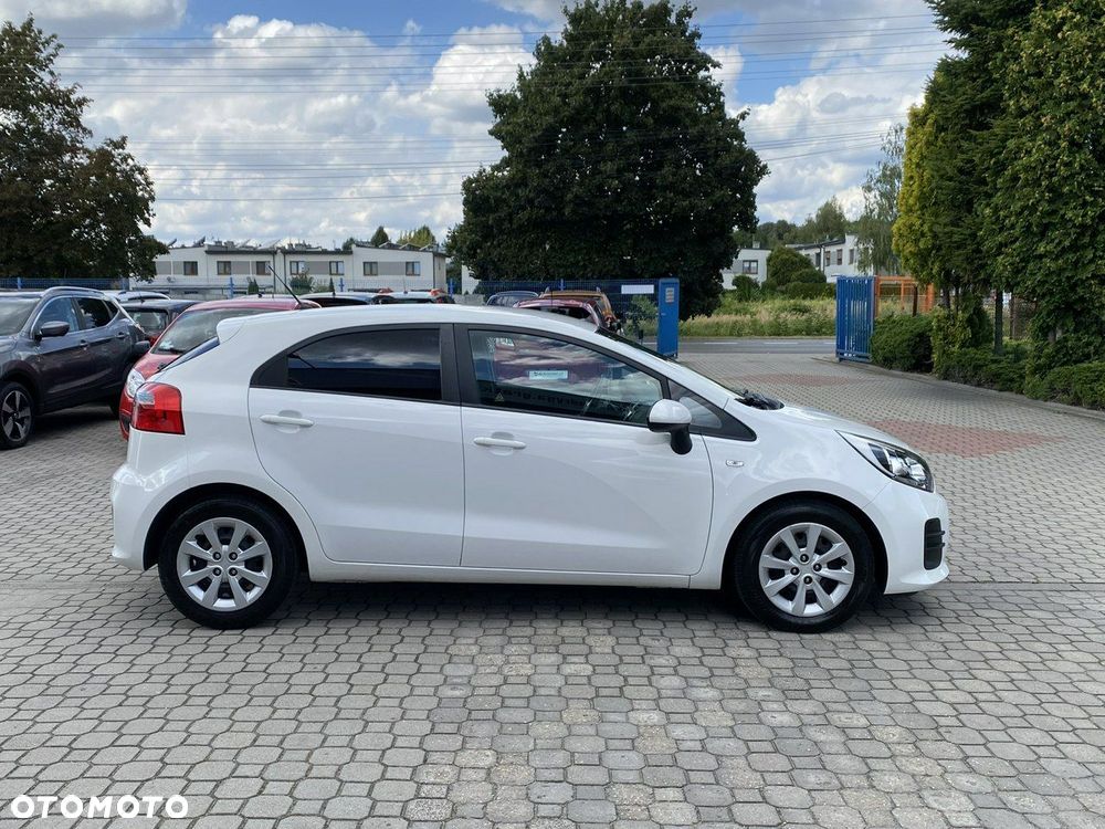 Kia Rio - 5