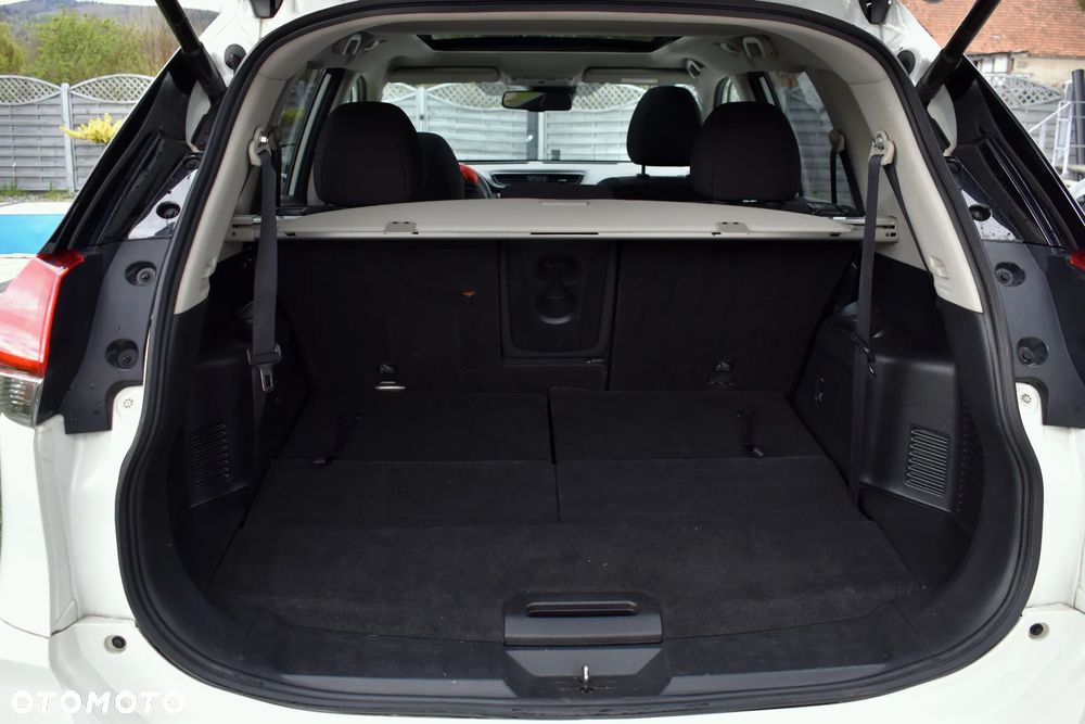 Nissan X-Trail 1.6 DIG-T N-Vision - 40