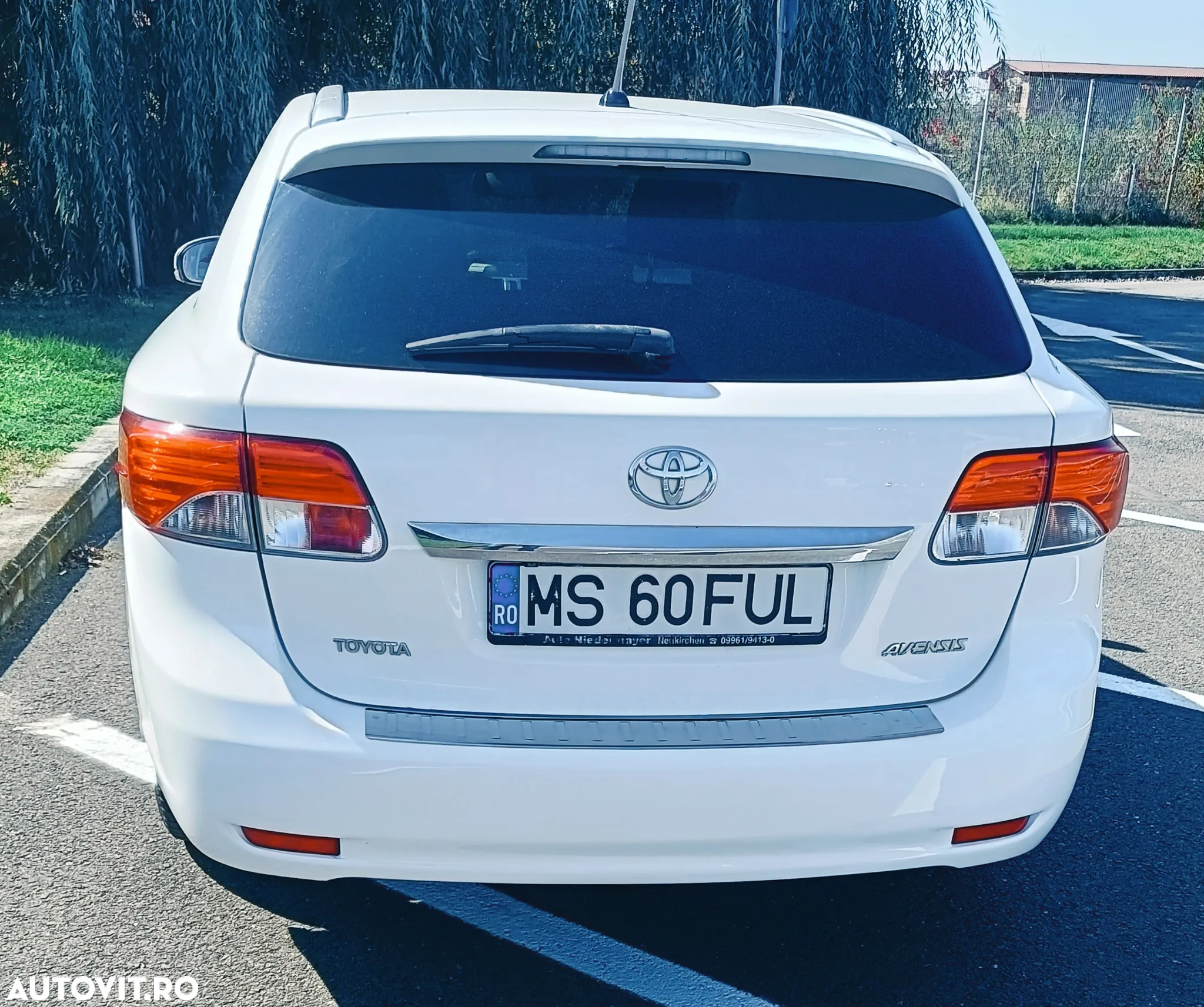Toyota Avensis - 4
