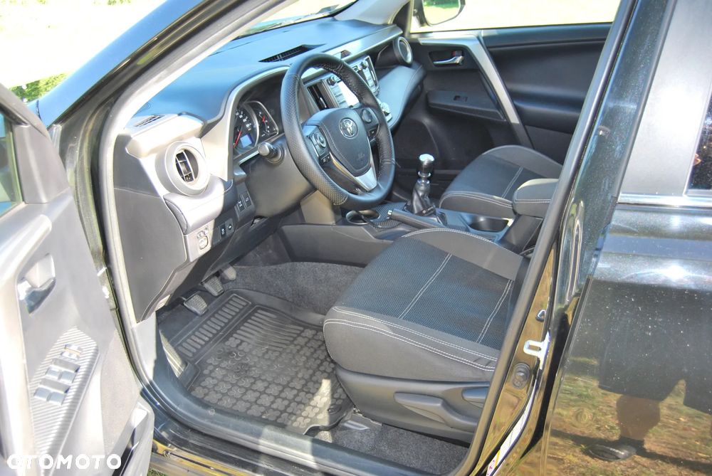 Toyota RAV4 2.2 D-4D Premium - 4