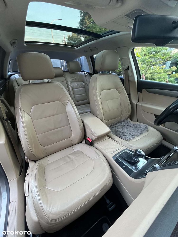 Volkswagen Passat - 11