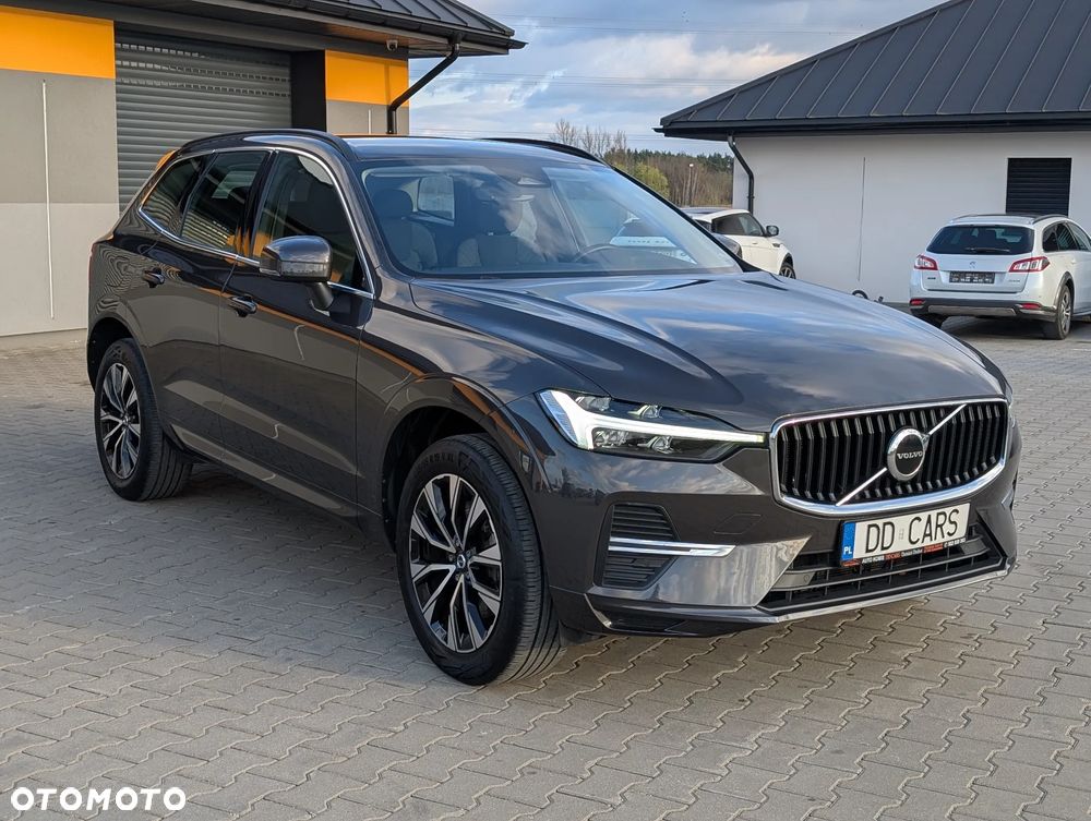Volvo XC 60 B4 B Essential - 17