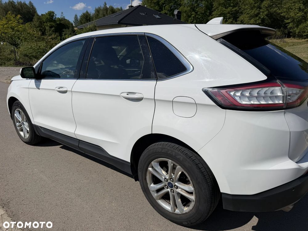Ford Edge - 2