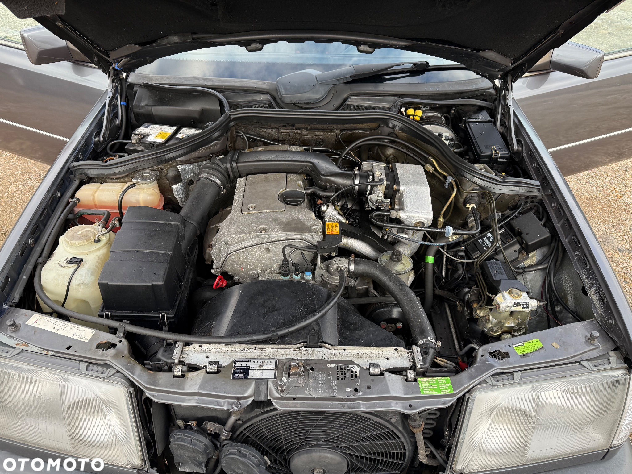 Mercedes-Benz Klasa E 200 - 14