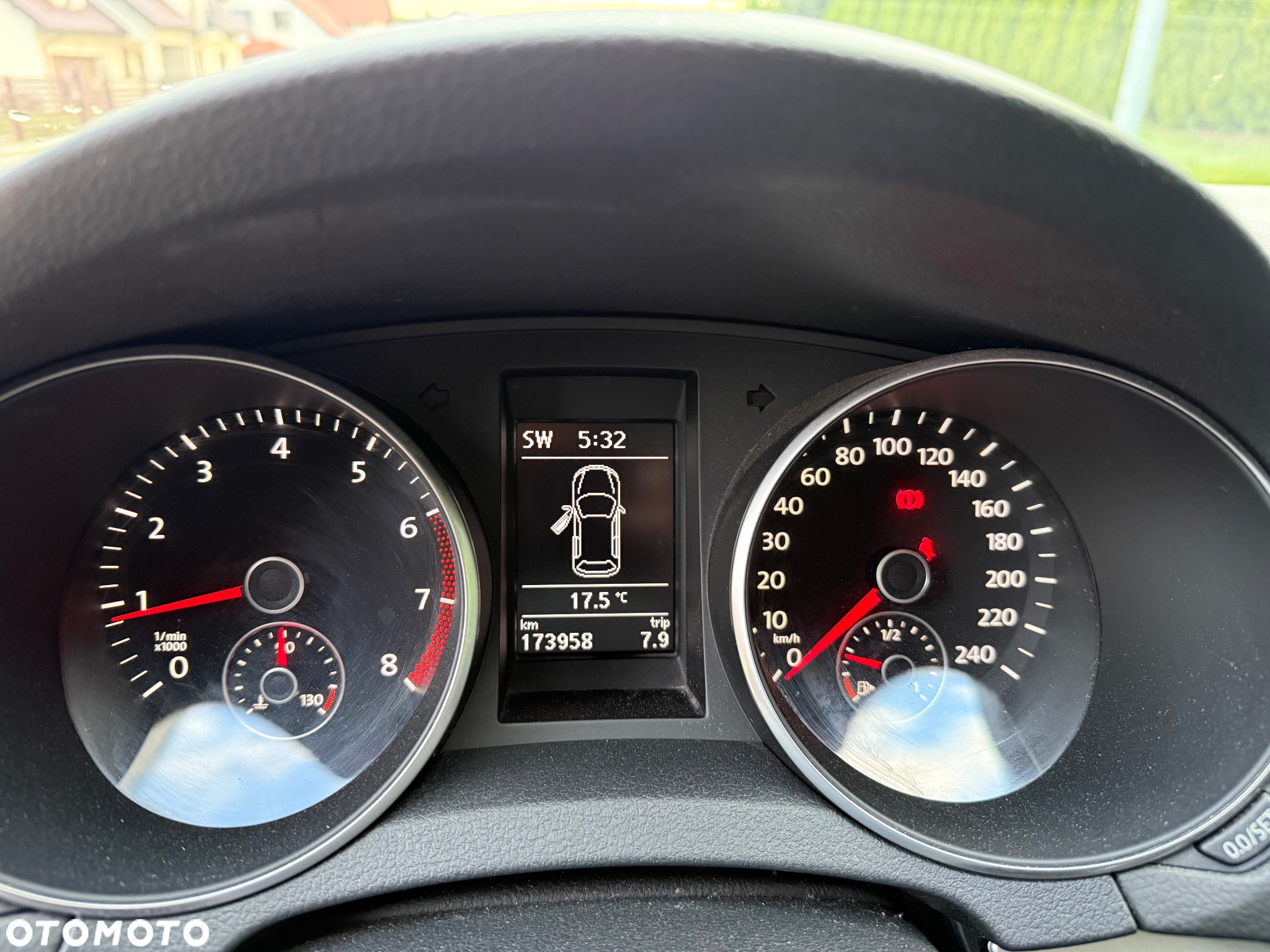 Volkswagen Golf - 17