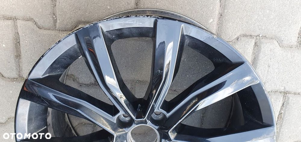VW T-Roc Felga aluminiowa 18" - 2