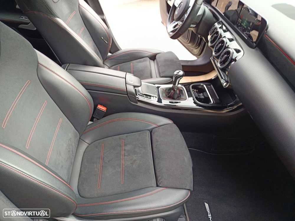 Mercedes-Benz A 200 AMG Line - 30