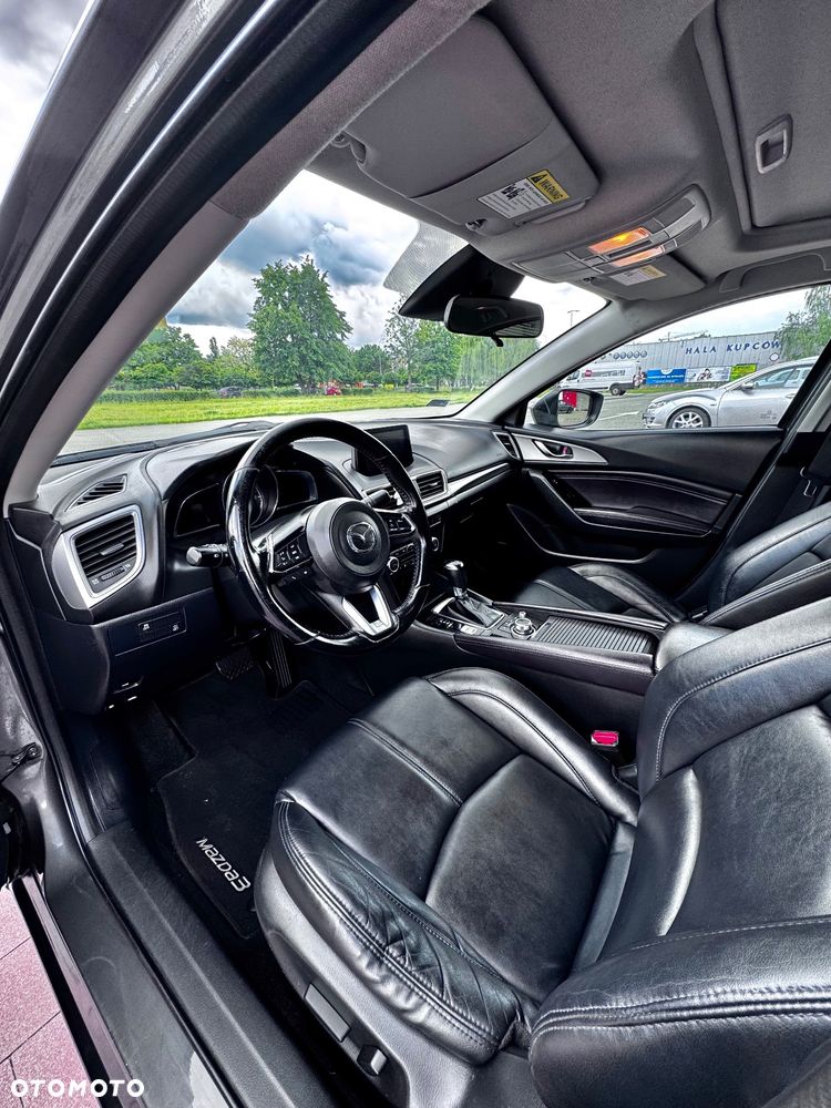 Mazda 3 - 7