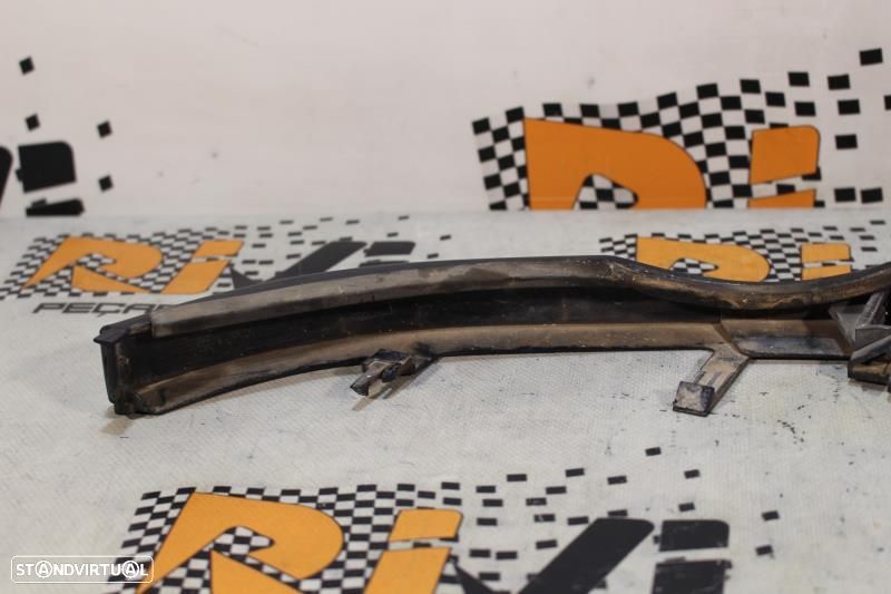 Friso Bmw 3 (E46)  8227643 / 8374369 - Ótica Esquerda - 7