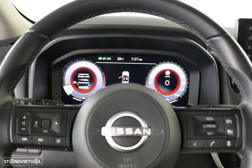 Nissan Qashqai 1.3 DIG-T N-Connecta - 18