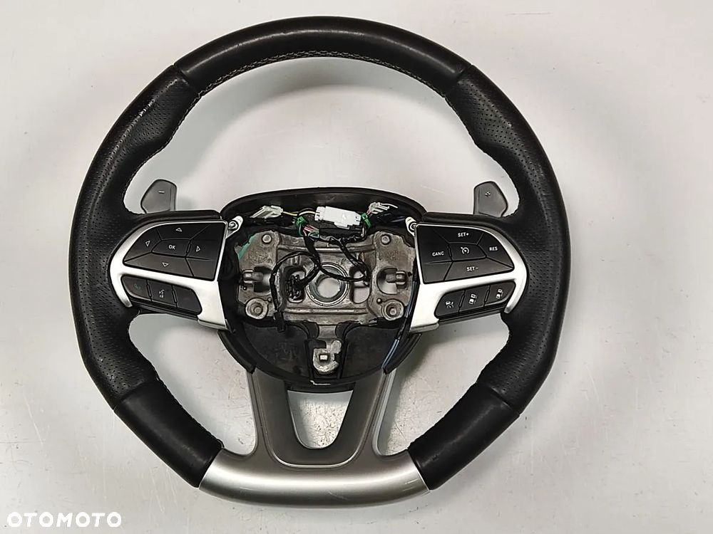 JEEP GRAND CHEROKEE WK2 SRT 16-21r Kierownica Skórzana - 1