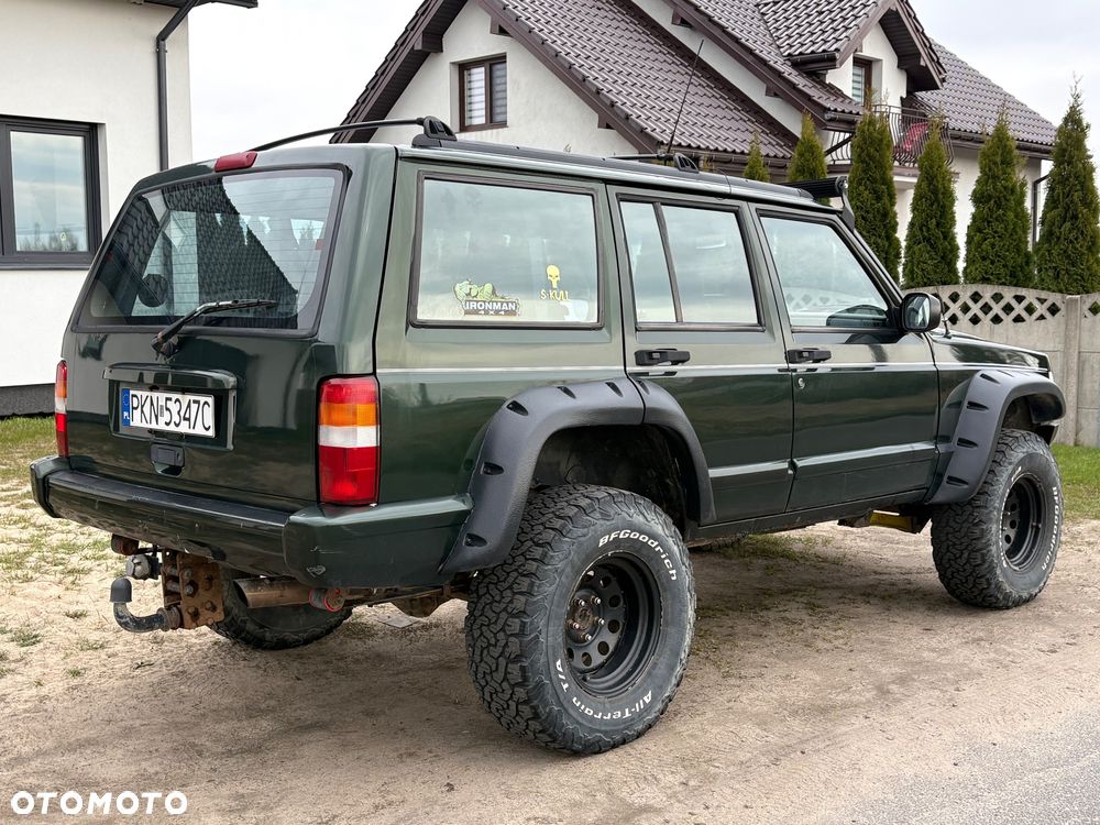 Jeep Cherokee - 5