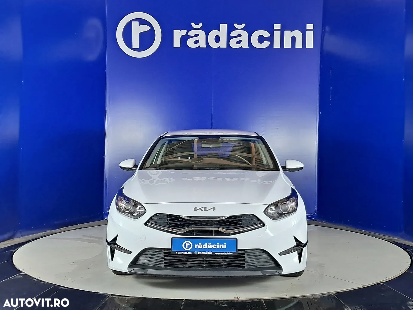 Kia Ceed - 8