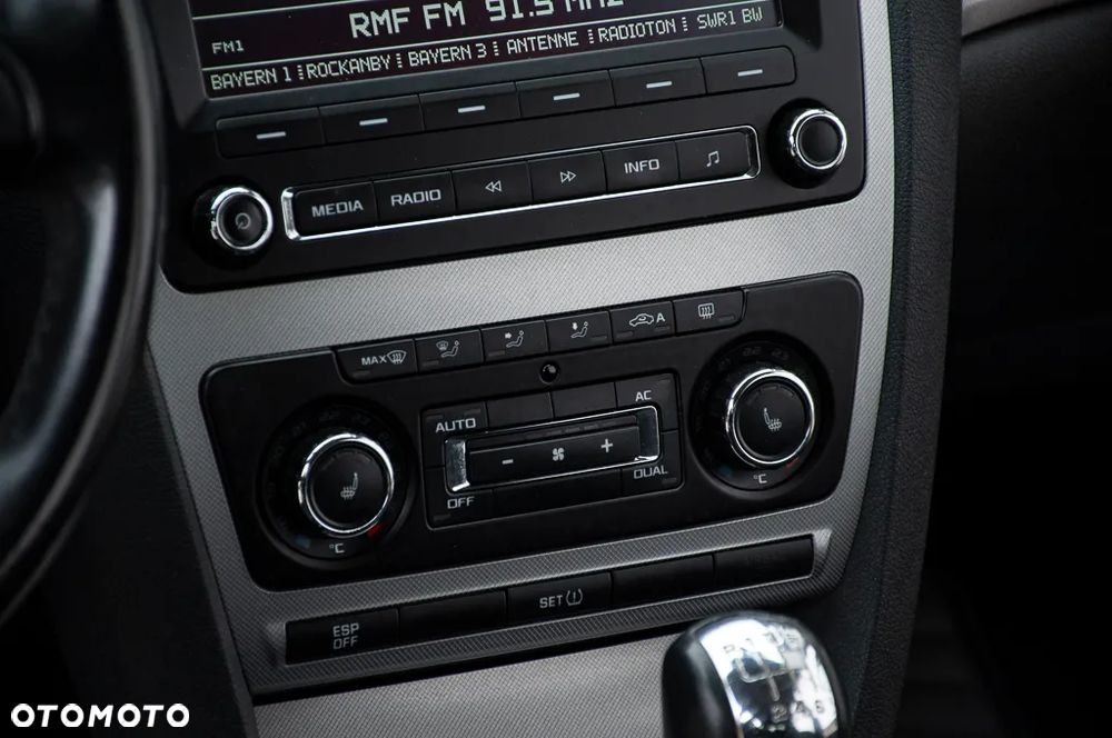 Skoda Octavia 1.4 TSI Ambiente - 25