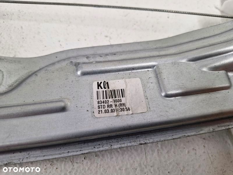 HYUNDAI KONA I 1 PODNOŚNIK MECHANIZM SZYBY PRAWY TYŁ 2 PIN - 5