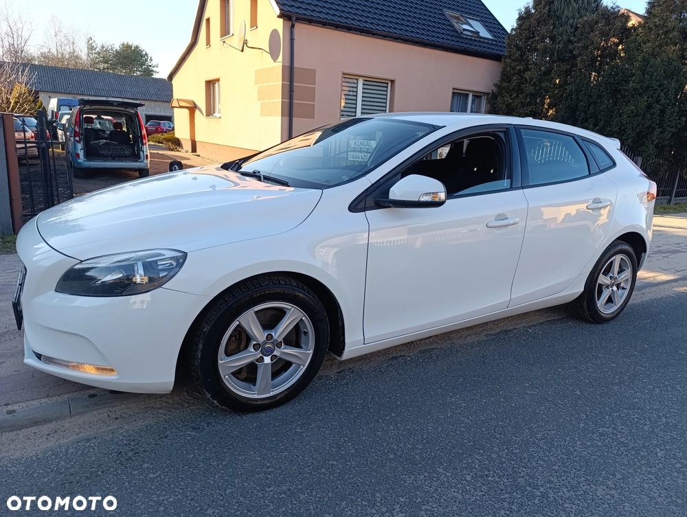 Volvo V40 D3 You - 25