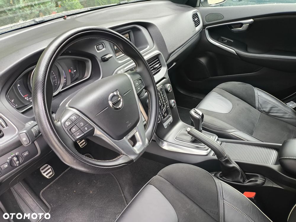 Volvo V40 D2 Drive-E Dynamic Edition - 19