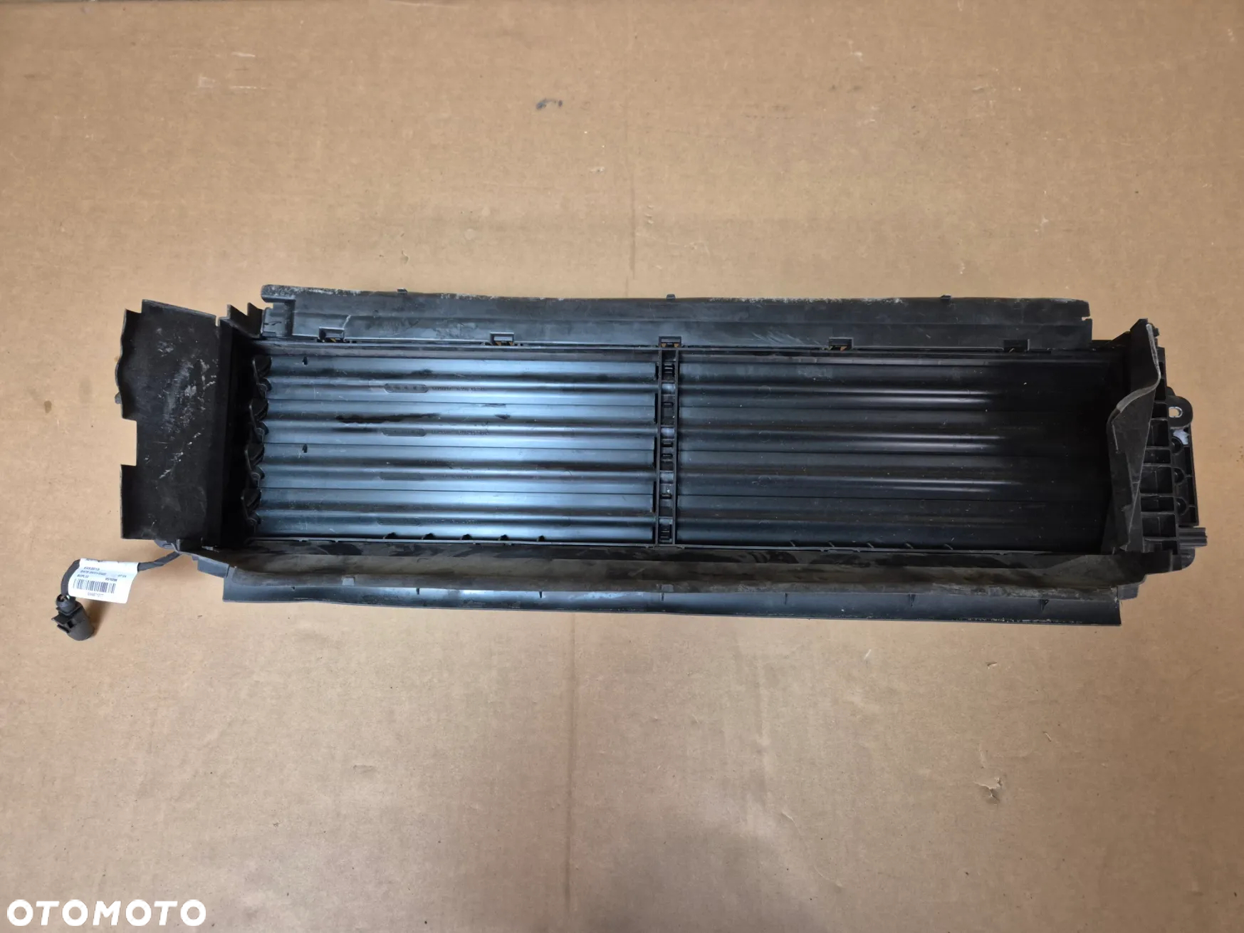 Żaluzja kierownica powietrza VW Polo MK6 2Q0122323A 6VA971277 6VA122327 6VA122921 6VA122327B - 2