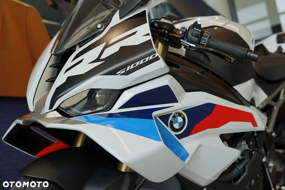 BMW S - 14