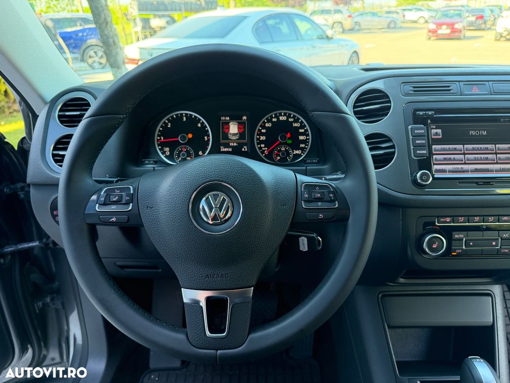 Volkswagen Tiguan 2.0 TDI DPF 4Motion BlueMotion Technology DSG Sport & Style - 9