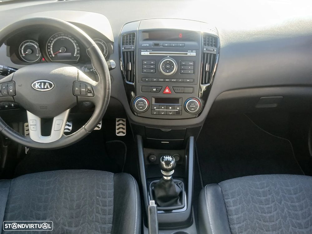 Kia Ceed SW 1.6 CRDi ECO - 34