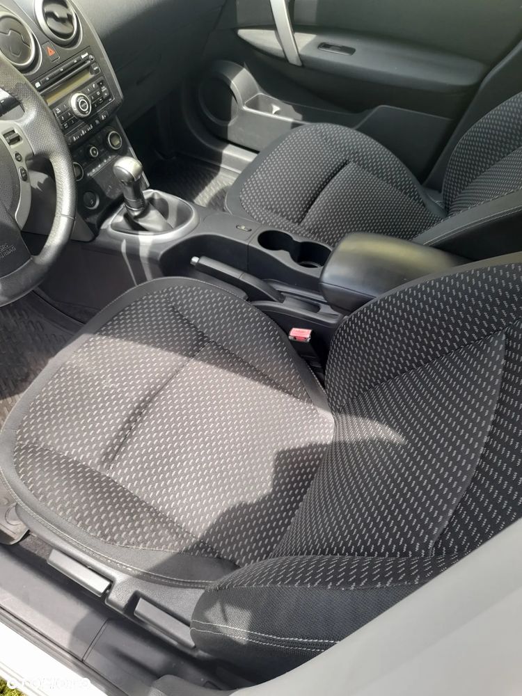 Nissan Qashqai - 22