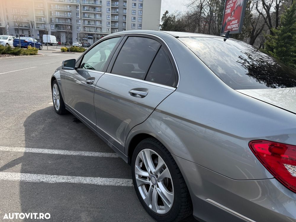 Mercedes-Benz C 220 CDI DPF (BlueEFFICIENCY) 7G-TRONIC Avantgarde - 13