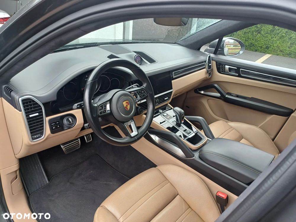 Porsche Cayenne Turbo Tiptronic S - 32