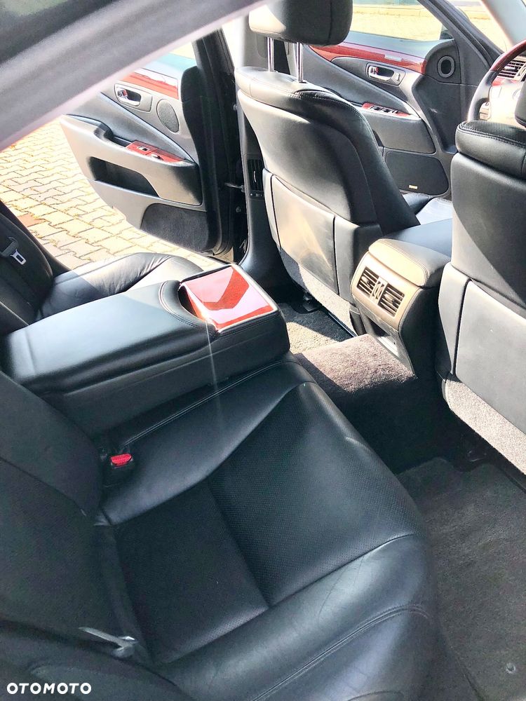 Lexus LS 460 Ambience Line - 29
