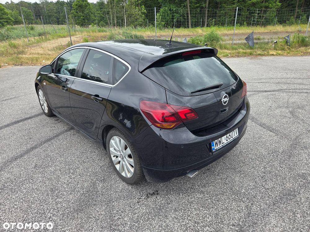 Opel Astra 1.6 T Sport - 1