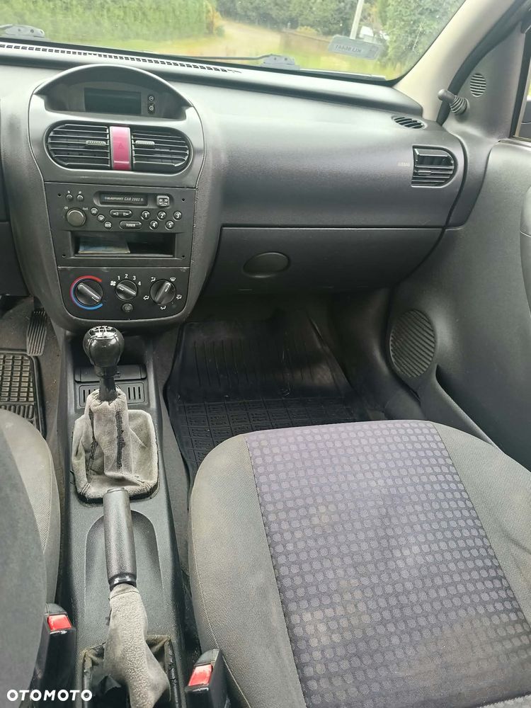 Opel Corsa - 10