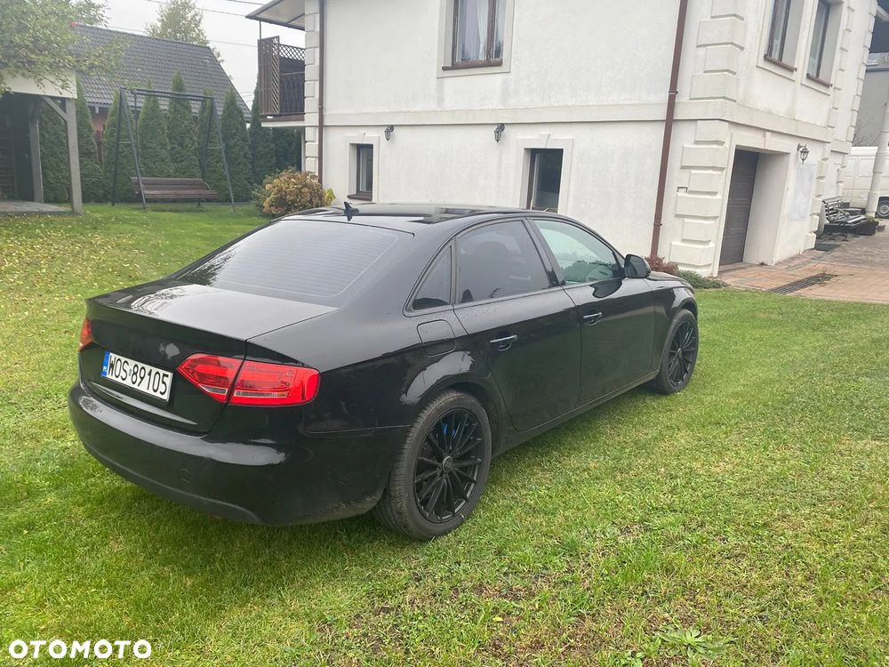 Audi A4 Limousine - 3