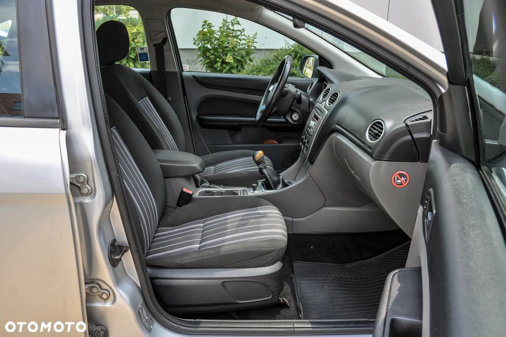 Ford Focus - 11