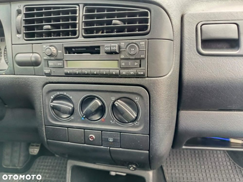 Volkswagen Golf 1.9 CL D - 12