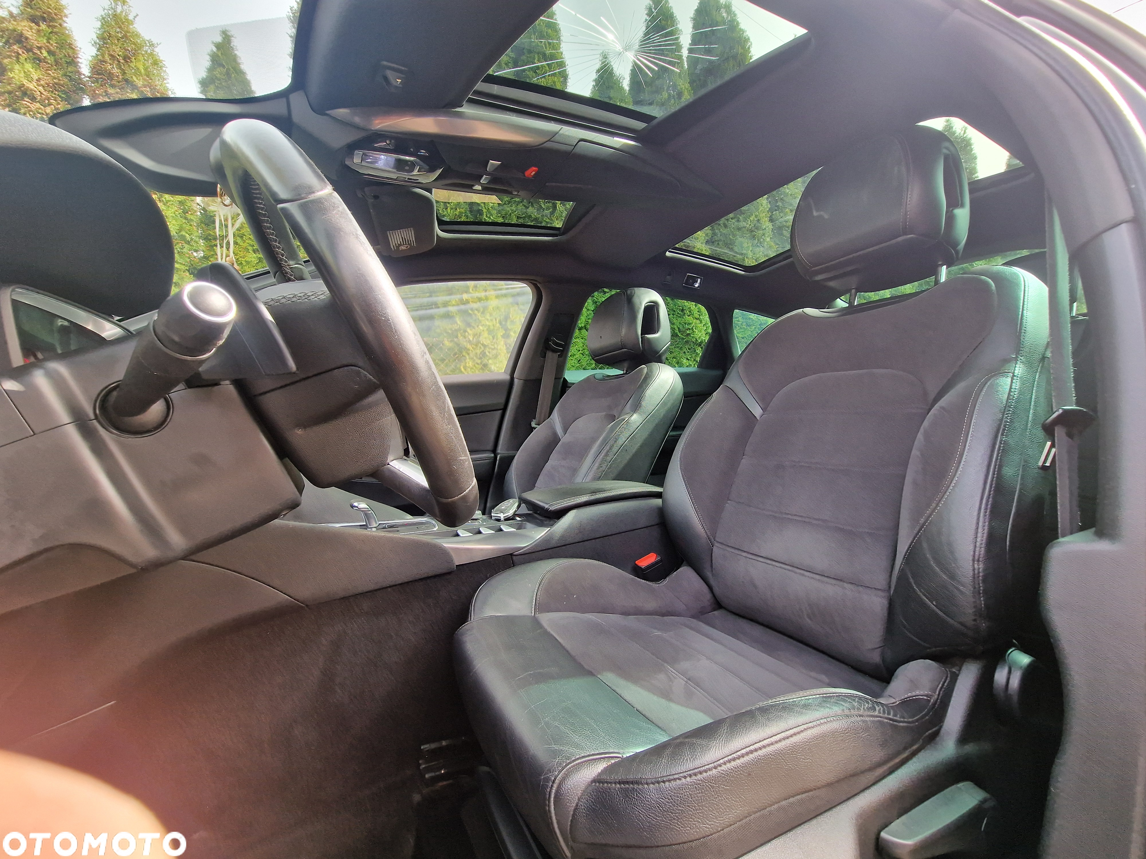 Citroën DS5 e-HDi 115 EGS6 SoChic - 13