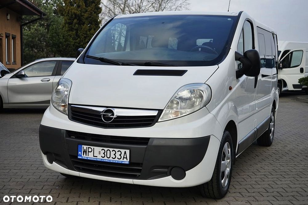 Opel Vivaro - 10