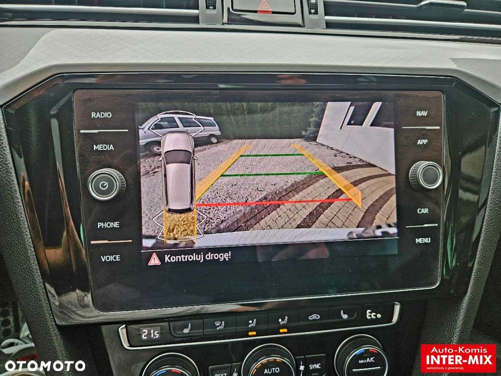 Volkswagen Passat - 34