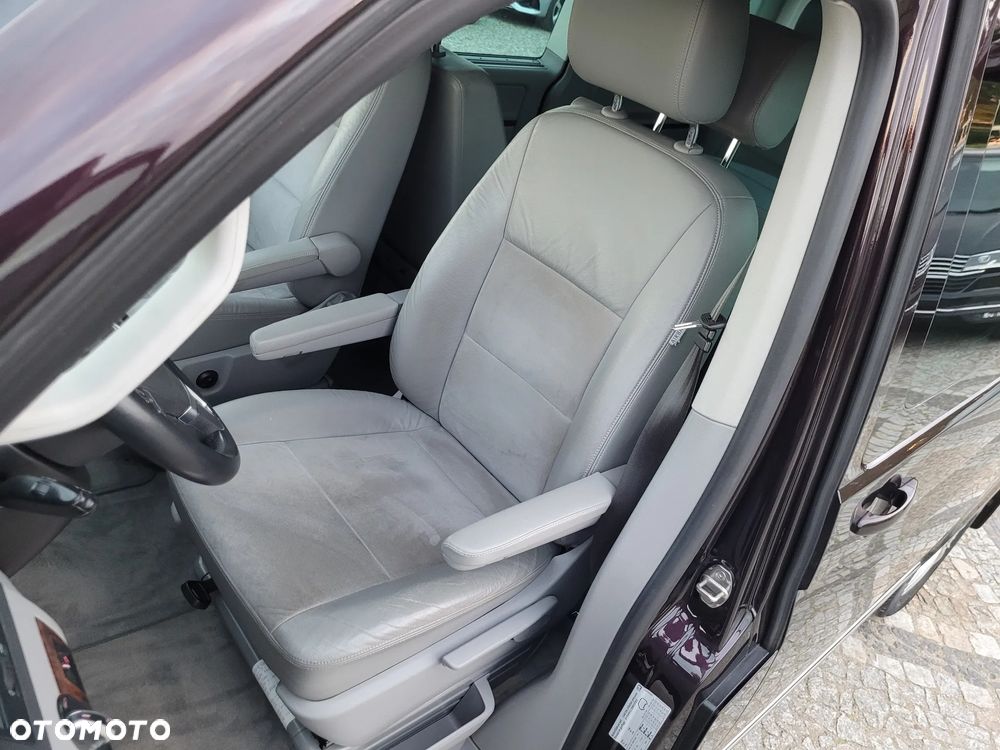 Volkswagen Multivan - 7