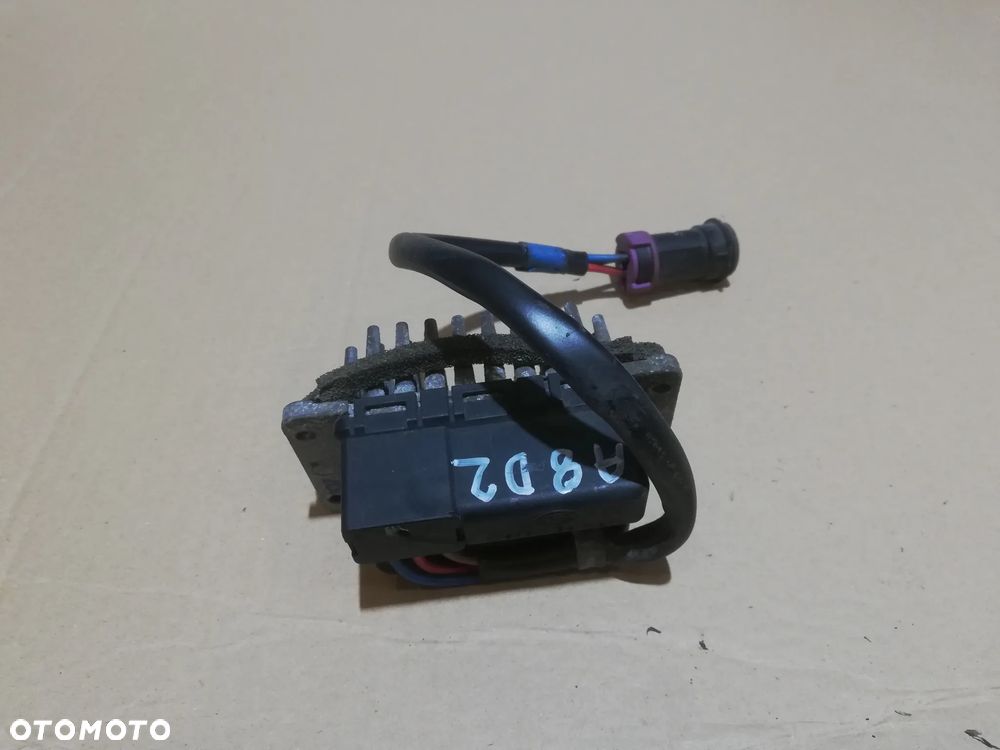 Audi A8 S8 D2 Opornik dmuchawy 4A0820521A - 1