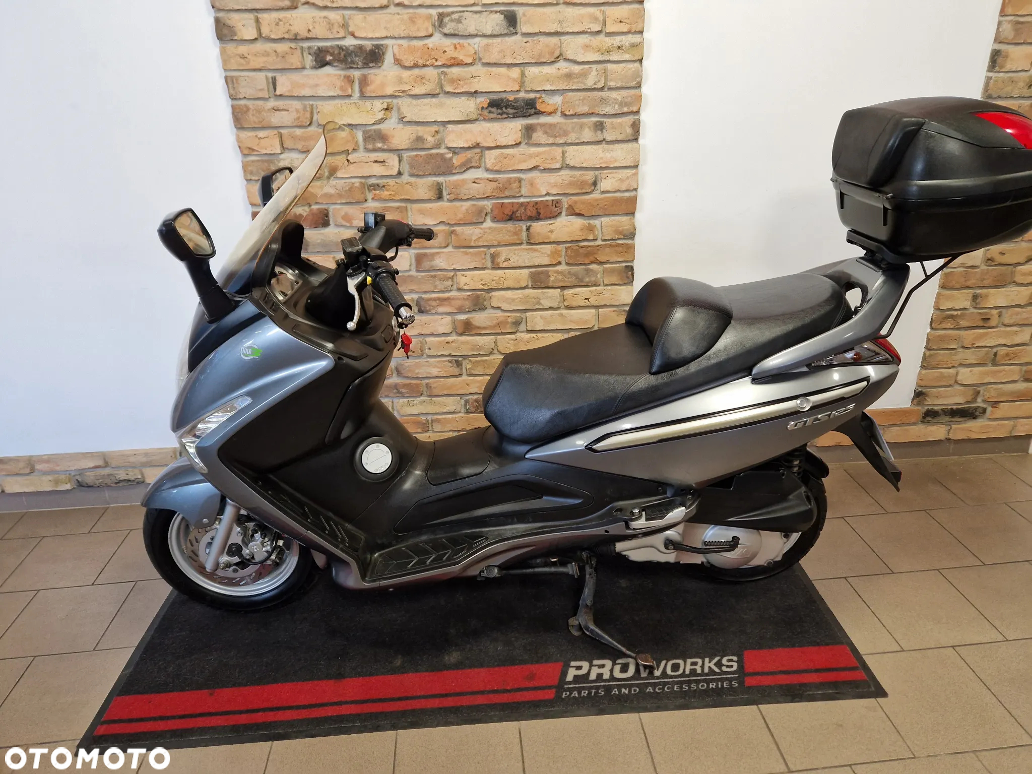 SYM GTS - 11